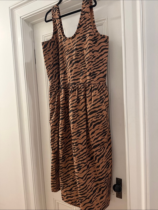 Everlane Dresses & Skirts - Everlane SzL Tigerprint cotton dress w/pockets